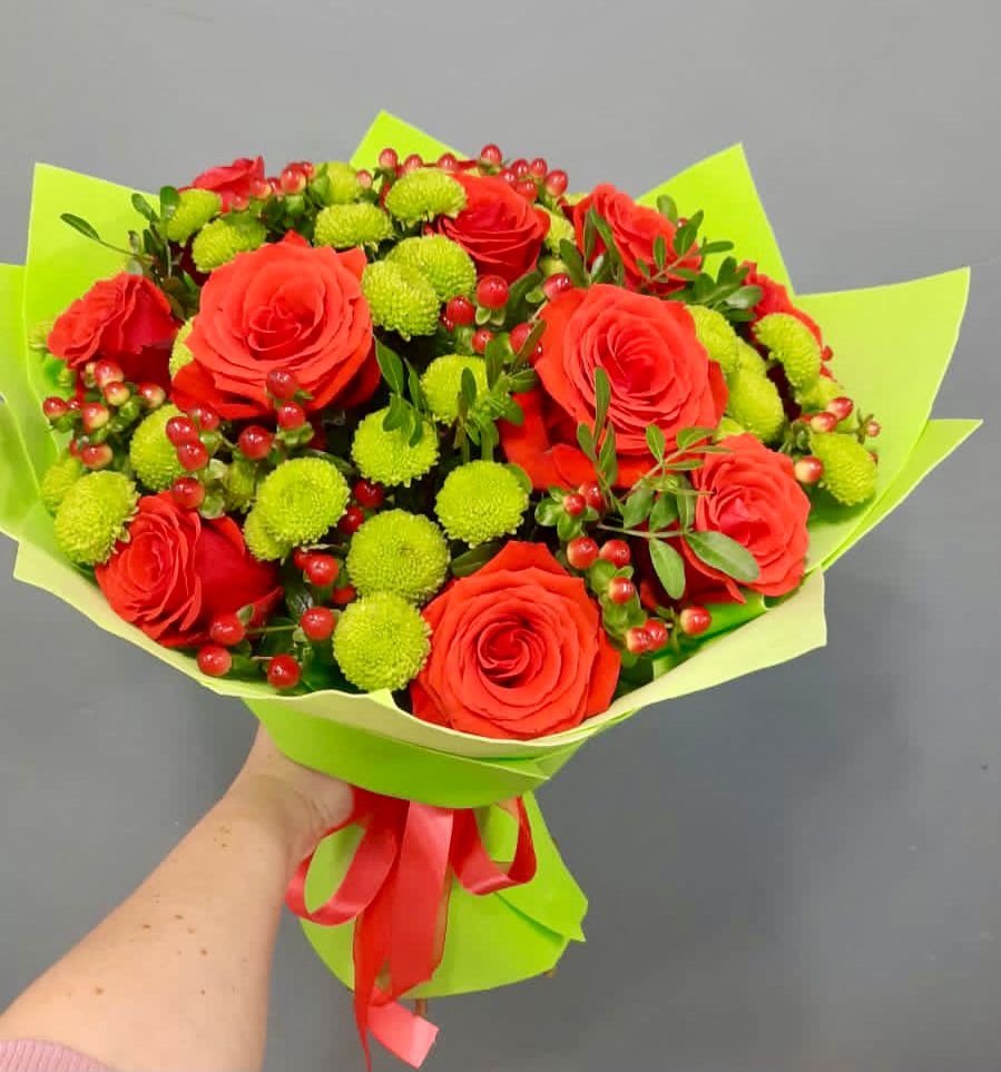 Букет цветов из: Хризантемы и Розы в Нурлате