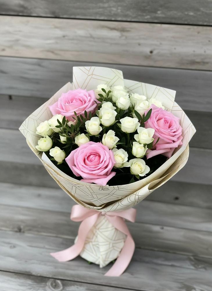 Букет цветов из: Розы в Нурлате