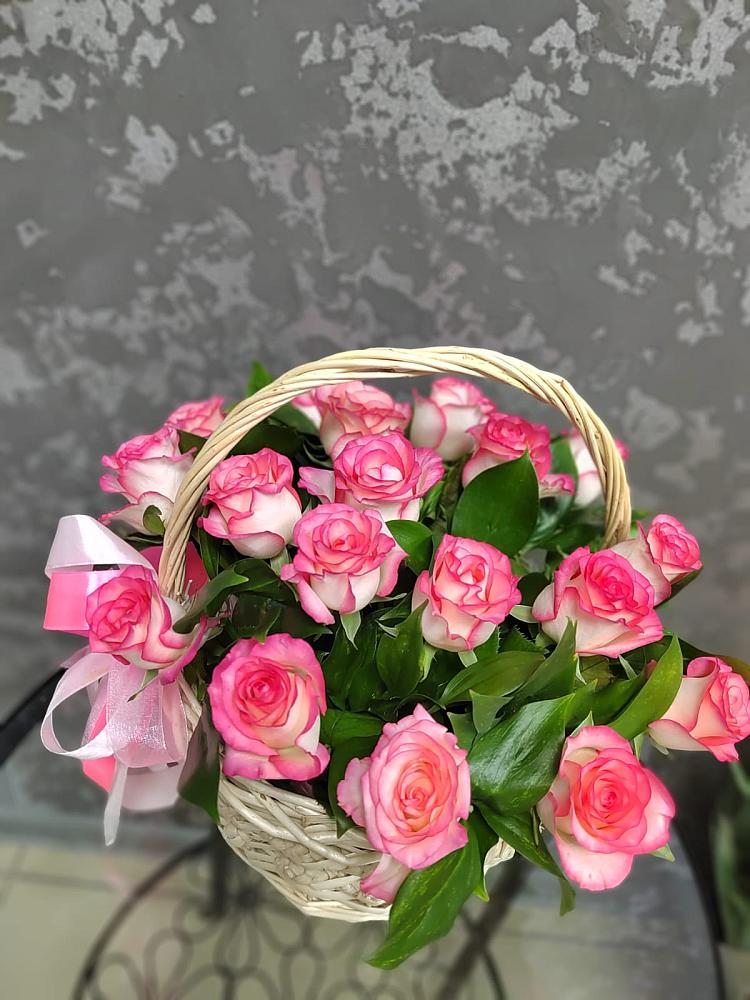 Цветочная композиция из Розы в корзине в Нурлате