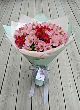Букет цветов из:  Альстромерии в Нурлате