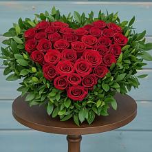 Цветочная композиция из Розы в виде сердца в Нурлате