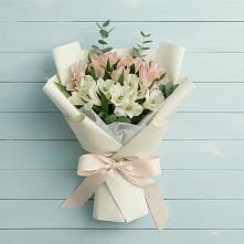 Букет цветов из:  Альстромерии в Нурлате