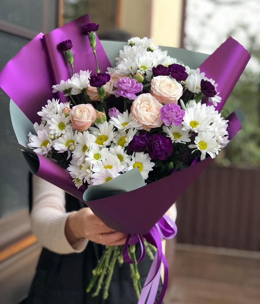 Букет цветов из: Хризантемы, Гвоздики и Розы в Нурлате