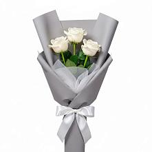 Букет 3 белые розы в Нурлате