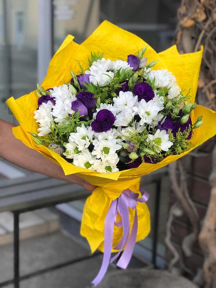 Букет цветов из: Ирисы, Хризантемы и Ромашки в Нурлате