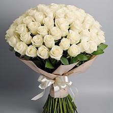 Букет 101 беля роза Белоснежка в Нурлате