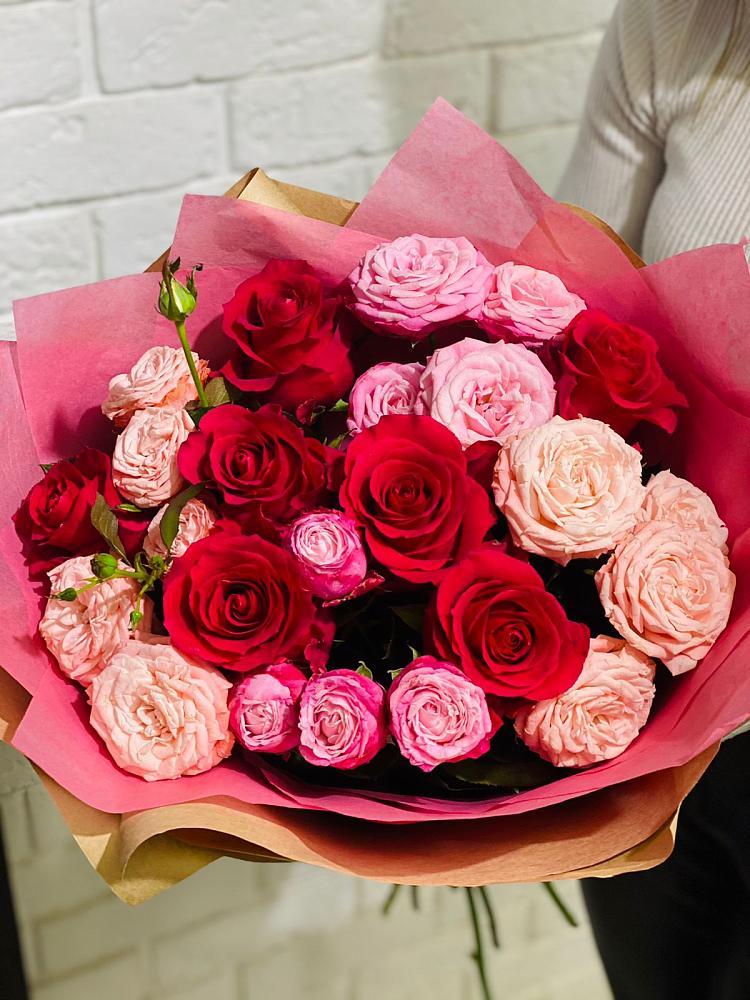 Букет цветов из: Розы в Нурлате