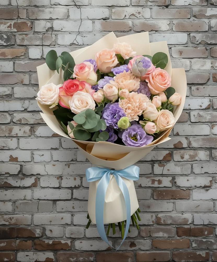 Букет цветов из: Розы, Лизиантусы и Гвоздики в Нурлате