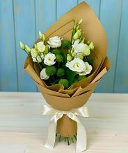 Букет цветов из:  Хризантемы и Лизиантусы #REPLACE_PRED# Нурлате