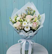 Букет цветов из:  Розы и Лизиантусы в Нурлате
