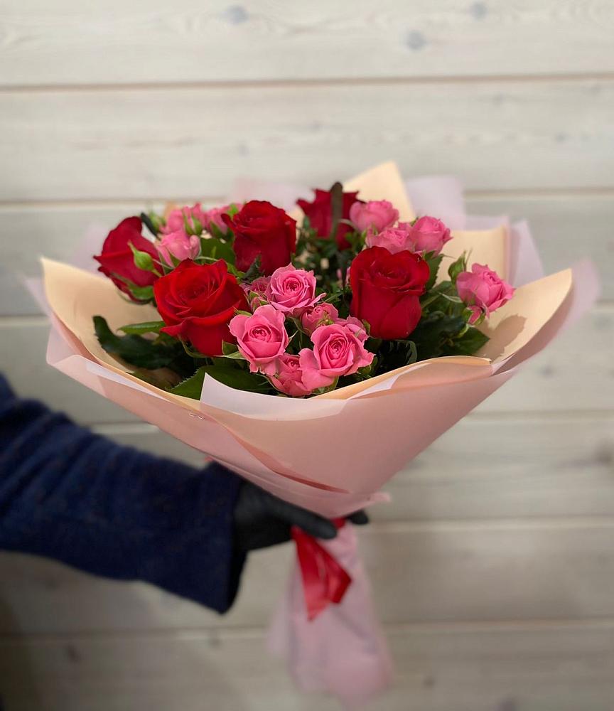 Букет цветов из: Розы в Нурлате