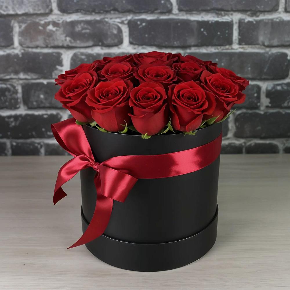 Цветочная композиция из Розы в шляпной коробке в Нурлате