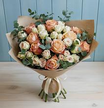 Букет цветов из:  Альстромерии и Розы в Нурлате